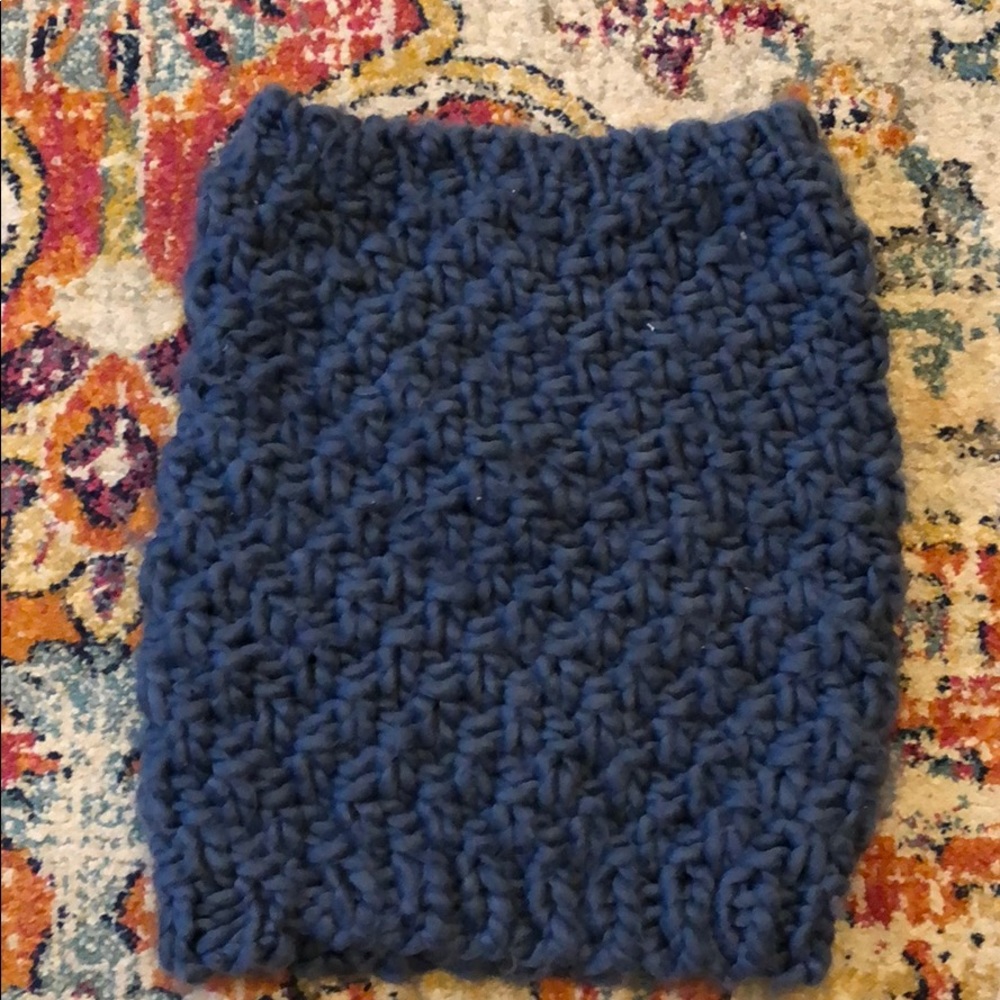Missimo knitted blue scarf